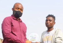 MEILLEURE FOOTBALLEUSE IVOIRIENNE 2020-2021 : KOUASSI ROSEMONDE A REÇU SON TROPHÉE